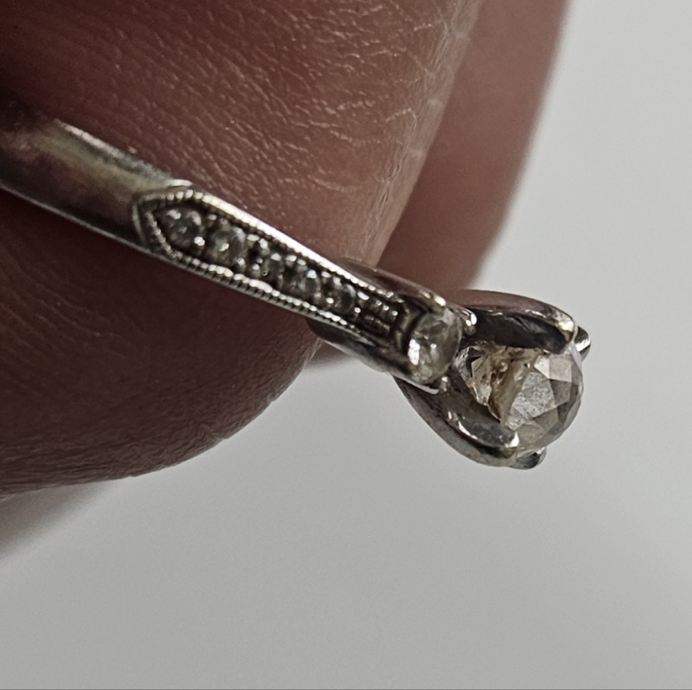 Dimond engagement ring - Picture 5 of 7